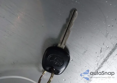 2005 Toyota Corolla Le z USA, uszkodzony, nr VIN 1NXBR32E55Z347148